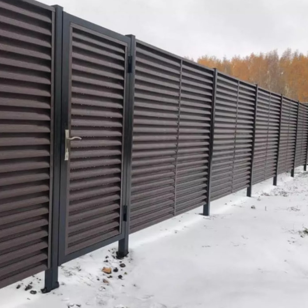 Жалюзийное ограждение коммерческой территории